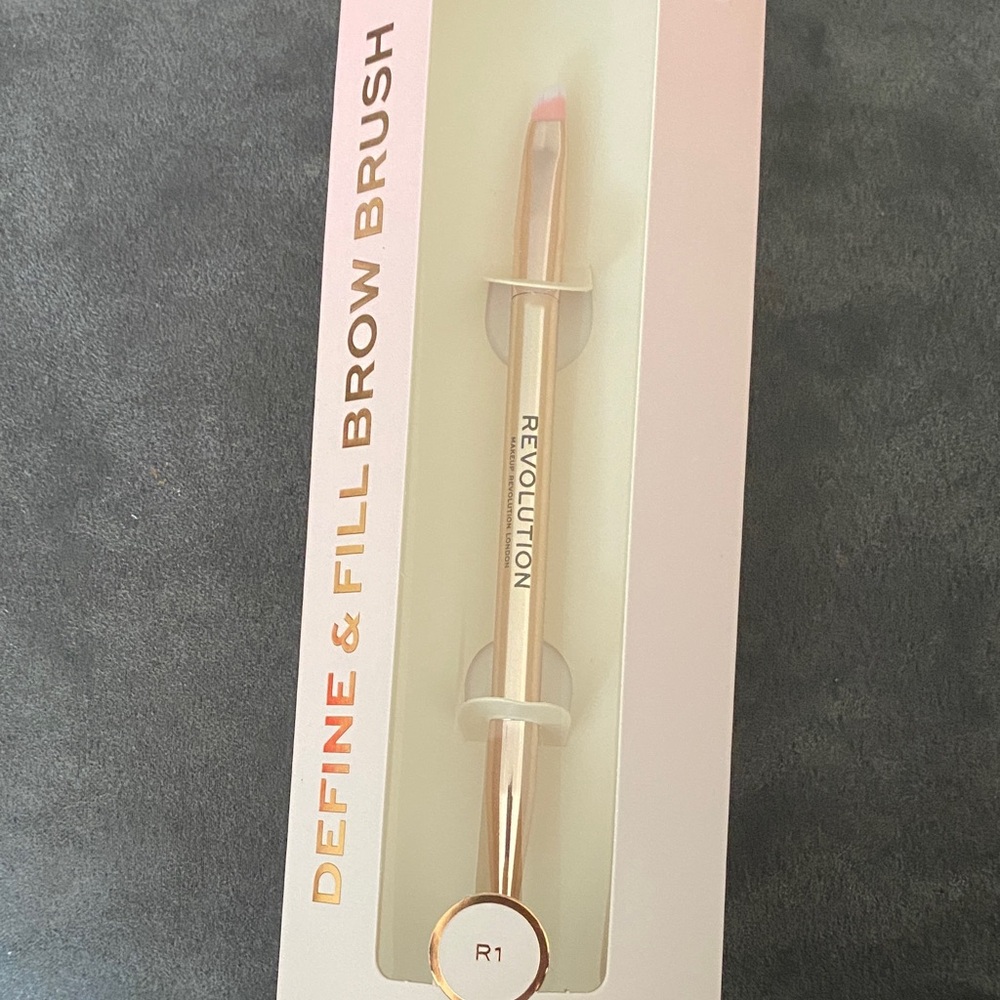 Revolution Define & Fill Brow Brush - Rose Gold